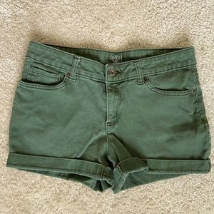 Time and Tru Women’s shorts